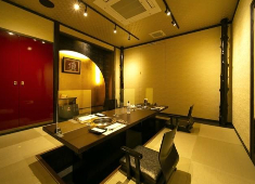 近江牛専門店　万葉まえだ亭 求人 安定した客層と高いリピート率に支えられ、売上の波に左右されにくい環境です。