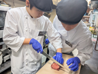 株式会社コズミックダイナー 求人