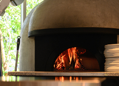 GARDEN HOUSE 広島／株式会社GREENING 求人 本格派の料理を提供する為に、キッチン設備をしっかりと整備！もちろんホール設備も整えているので気持ちよく働けるはず！