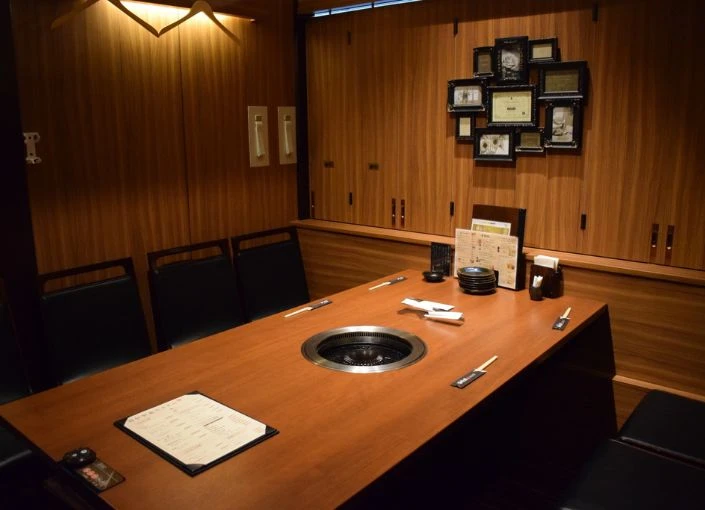 INSOUレストラン株式会社／『焼肉モトカラ』『焼肉処 葡萄匠屋』 求人 