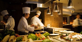 Hotel宇多野京都別墅（ウタノキョウトベッショ）／Hotel 侑楽 京八坂／清水小路 坂のホテル京都 求人