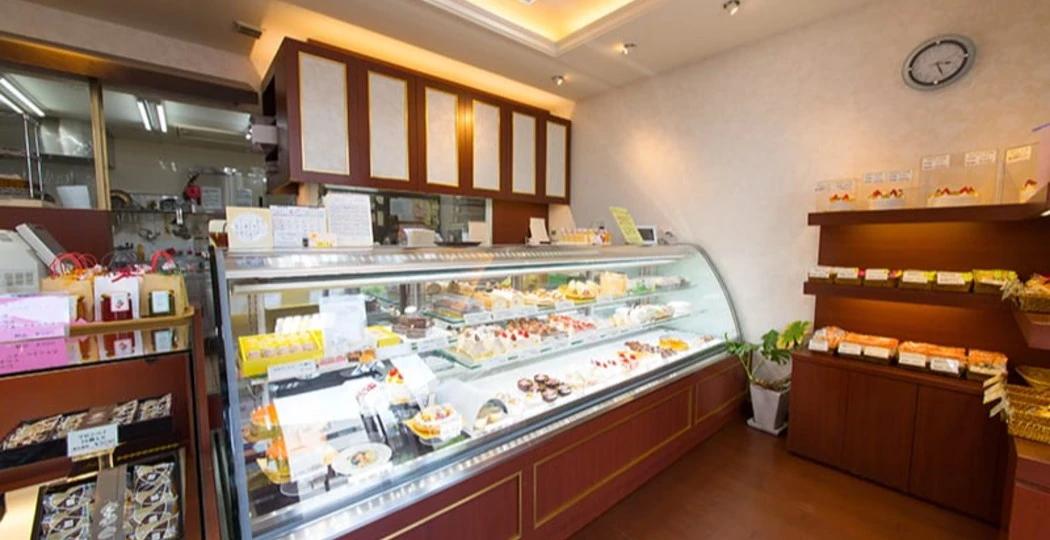 パティスリーアルモンド 求人