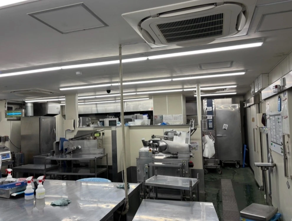 株式会社RON（ロン） 求人 【セントラルキッチン】各店舗の仕込みを一元化。各店舗を支える縁の下の力持ち。調理の仕事に集中したい方に最適な環境です！