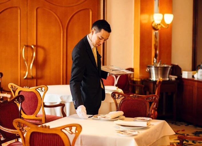 株式会社JR東海ホテルズ アラカルトからフルコース、婚礼・宴会料理など、幅広く経験できるのが特徴です。