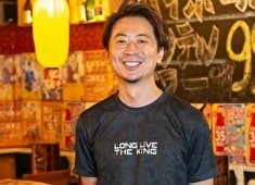 株式会社 鶏ヤロー 求人 店舗毎の自由度・裁量権が高いので、新メニューを始め、
スタッフの意見が通りやすいのも、当社の魅力のひとつ！