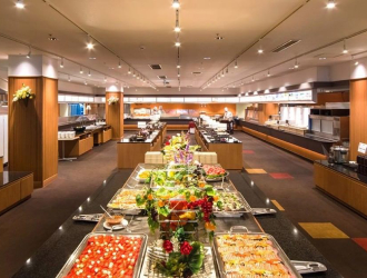 東急リゾーツ＆ステイ株式会社 求人 和食、洋食、中華など、様々な調理経験を活かせる、彩豊かなビュッフェレストランもホテルならではです。