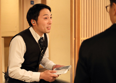 株式会社第一興商 求人 日々の頑張りは正当に評価。収入にもしっかりと反映されるからこそ、モチベーション高く働けます。