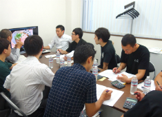 麺匠たか松（株式会社孝兄社） 求人 年に4～5回ある独立セミナーや月1回の店長・店舗会議など、学び・意見できる環境があるからこそのやりがいがあります。