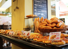 ル・クロワッサン 求人 種類豊富でたくさんのパン作りが経験でき、上達も早い環境ですよ！