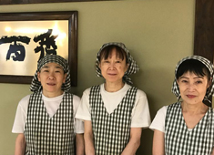 百番　梅田店 求人 "百番"は優しくて素敵なスタッフが集まっています♪（ランチタイムのパートさんです）