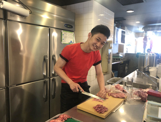 炭火焼肉　岩崎塾　(イワサキフーズ株式会社) 求人