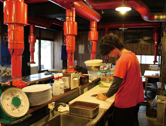 炭火焼肉　岩崎塾　(イワサキフーズ株式会社) 求人