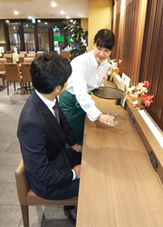 レストラン縁(グローバルフーズ株式会社) 求人