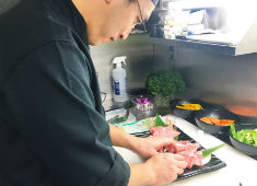 焼肉　七つ星（株式会社ブリッジフォー） 求人 