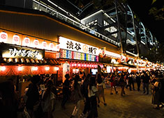 株式会社 浜倉的商店製作所 求人 全国のご当地グルメと産直食材店19店舗が集結した話題の「渋谷横丁」では各種イベントも年間開催！