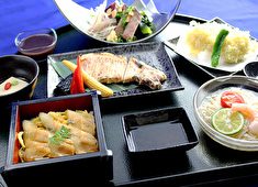 パシフィックゴルフマネージメント株式会社（PGM） 求人 朝食・昼食メニューから、パーティーで提供するオードブルまで、様々なジャンルの料理を経験でき、技術の幅も広がります！