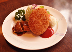 洋食やろく　お持ち帰り専門店 求人 日本コロッケグランプリにおいて第1回より連続金賞受賞の味を学んでみませんか！
