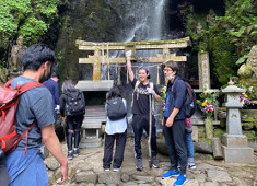 株式会社THAN（サン） 求人 登山に出掛けたり、生産者さんを訪問したり、店舗外での交流も盛んです。