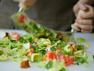 CHOPPED SALAD DAY（チョップドサラダデイ） たまプラーザテラス店／EGGS 'N THINGS JAPAN株式会社 求人情報