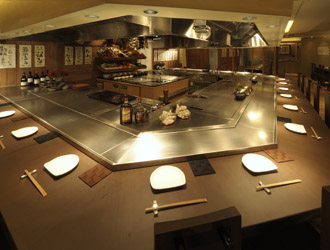 鉄板二百℃　五反田店（SFPダイニング 株式会社）