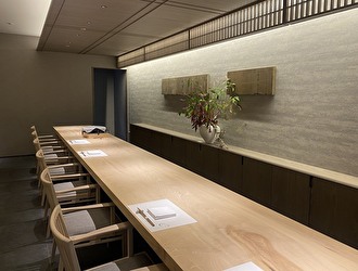 すき焼き割烹　日山（ひやま）／株式会社GREENING