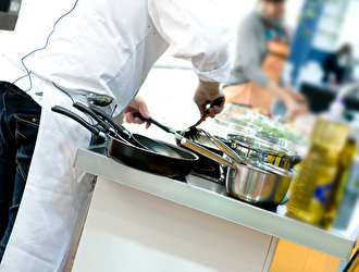 帝京平成大学池袋キャンパス 本館3F学生食堂／株式会社ハートフルダイニング