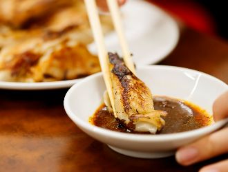 ぎょうざの店 ひょうたん　三宮店