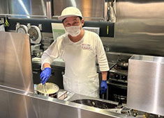 『天ぷら 咲く菜』／元気寿司株式会社 求人 勤務環境において現状に満足することなくまだまだ向上！業界No.1の働きやすい環境を一緒に創っていきましょう！