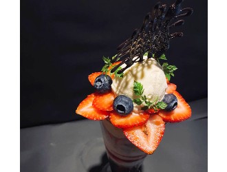 棲家アーキテクチャカフェ（SUMIKA ARCHTECTURE CAFE） 求人 カフェですが、しっかりとこだわった料理・スイーツを提供しています。経験が浅い方も学べます！