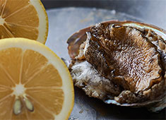 中華バル NIHIRO（ニヒロ） 求人 想像をはるかに超える、食材重視型の創作中華がNIHIROの真骨頂。