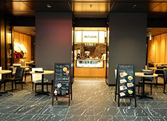 泉レストラン株式会社※ホテル内レストラン準備室 求人 お洒落なカフェレストラン。カフェの全てを学ぶことができるお店です。