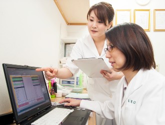 株式会社LEOC（レオック）／三鷹中央病院 求人