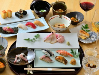 寿司 魚がし日本一／株式会社にっぱん 求人 単価1万円以上の高級寿司店も運営しています。幅広い江戸前鮨と和食の経験を積むことができます。