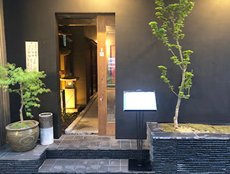 「Dining ROCO」「小料理 九曜紋」「MARC」「VIVIANA」／K.C.C. 株式会社 求人