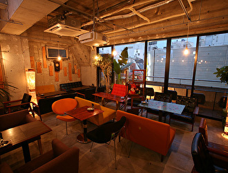 Risotto Cafe 東京基地 他／株式会社壱OR八（ワンオアエイト） 求人