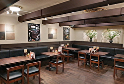 ホルモンセンター 丸ちゃん／株式会社 東邦フードマスタージャパン 求人 姉妹店の定食業態『東邦食堂』。今後も新店、新業態をオープンしていきます。