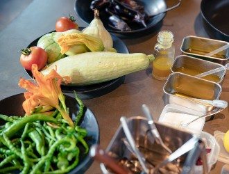 ファーストエボリューション株式会社 求人 こだわりの食材を取り揃え、季節ごとの“旬”を大切にした料理を提案していきます。