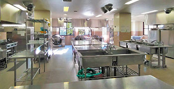 箱根ニコニコ高原学園／Fun Space 株式会社 求人