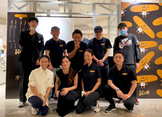 株式会社 ジャンボ 求人 第2の柱となりつつある百貨店催事への出展（和牛カレーパンが大好評）！セントラルキッチンにより、更に出展加速が期待。