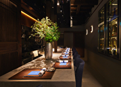 RESTAURANT HYENE （レストラン イェン）／H VIEW Inc. 求人 一組のお客様を大切にしつつ、完全予約制にてライブ感溢れる空間を演出し営業中！