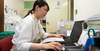 国立国際医療センター国府台病院／株式会社LEOC（レオック） 求人