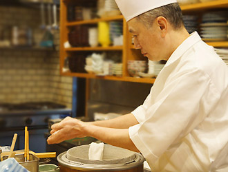 鮨 いづ 求人