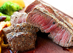 個室焼肉 和苑 南浦和 他／株式会社 和幸 ※飲食事業部採用本部 求人 食材のポテンシャルを活かすステーキを提供！