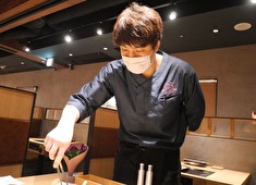 PRETTY PORK FACTORY（プリティーポークファクトリー ）／東京肉しゃぶ家／HSK Enterprise Ltd. 求人 社内での給与UP･キャリアUPが叶う環境をご用意！頑張りはスピーディーかつ正当に判断する環境です！