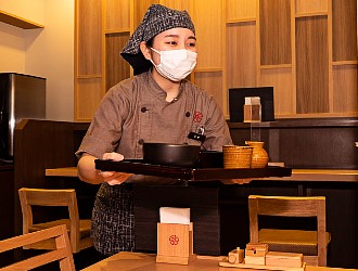 株式会社三ッ和／熟豚三代目蔵司（くらじ）、蕎麦きり みよた、ほか 求人 和食・居酒屋の経験者も活躍しています。調理経験を活かして、キャリアアップしませんか？