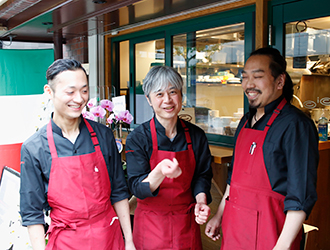 Trattoria Pietra Bianca/小さな食堂 cicchetti 求人 清潔感があればヒゲや髪形も自由です。それもあなたのキャラクターの一つと考えています。