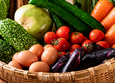 MOG・MOG／からあげ食堂 房総家 求人 千葉県で作られた鶏肉、醤油、味噌、産直野菜などを使用