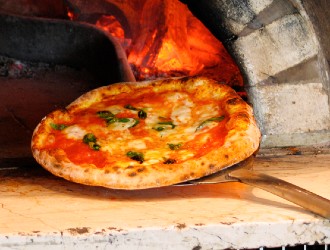 株式会社クリエイト・ダイニング　※舞浜・首都圏エリア 求人 薪窯のピッツァを提供する、「ピッタ・ゼロゼロ」。イタリアン、洋食経験を活かせる環境です。