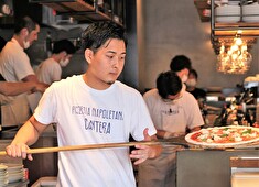 pizzeria napoletana CANTERA／株式会社 MOTHERS 求人 20～30代の若手～中堅から、経験豊富なメンバー迄、それぞれの個性や実力を活かして、『笑顔』で活躍中です！