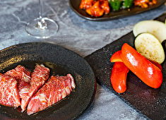 焼肉 まくあけ 六本木本店 ／株式会社Na.s.Ka 求人 同ジャンルの経験をお持ちであれば勿論優遇いたしますが、別ジャンルからの挑戦も歓迎しています！